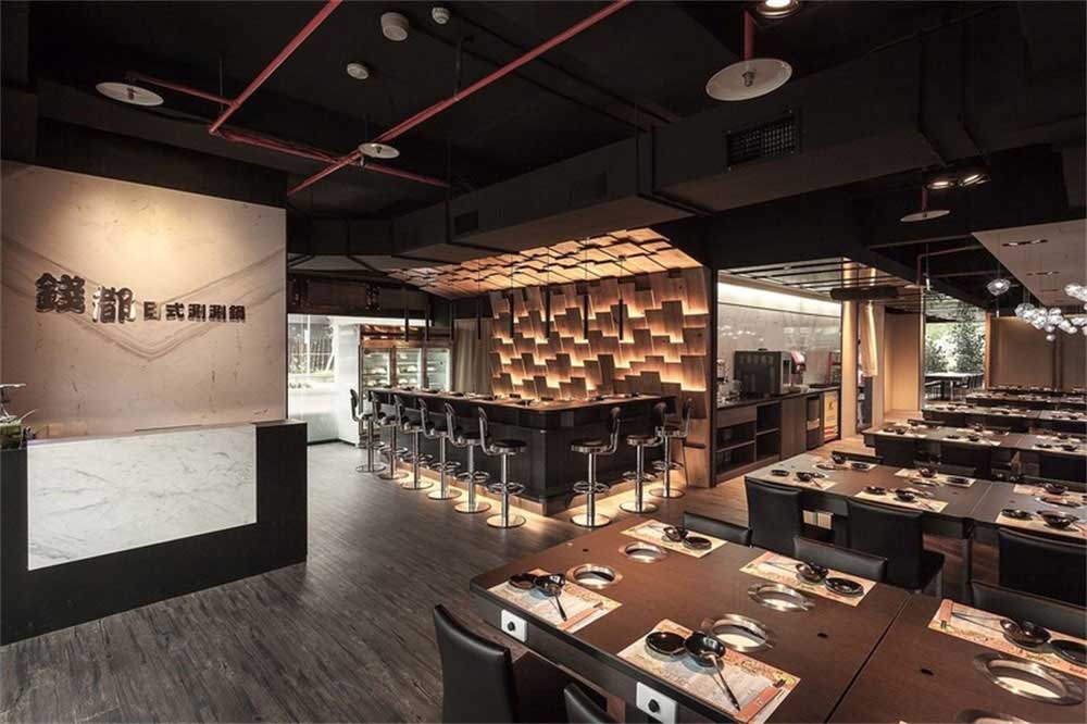 深圳鹽田現(xiàn)代簡約風(fēng)格火鍋店裝修設(shè)計家具組合