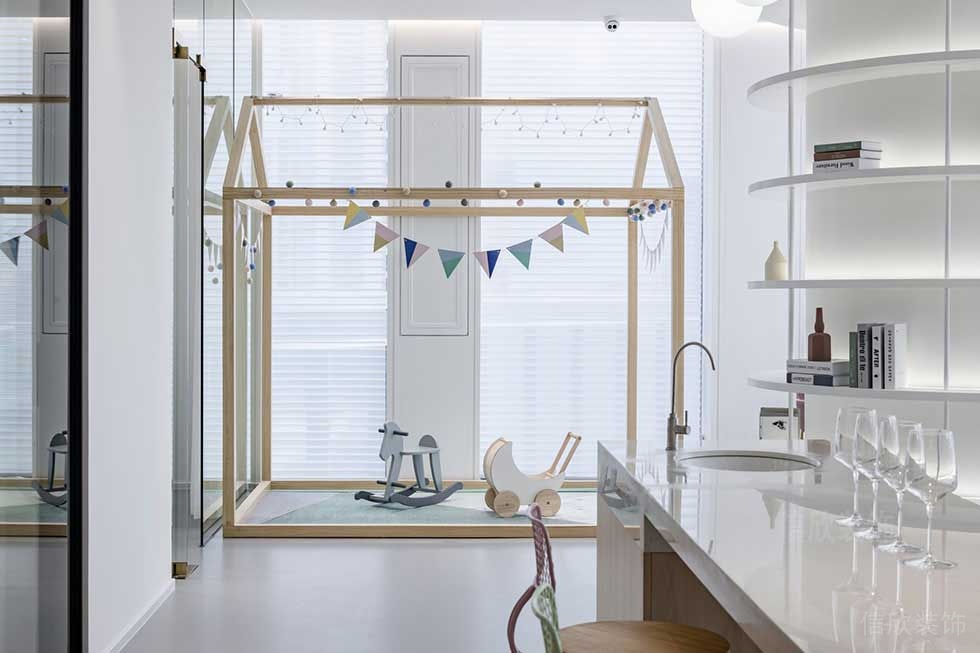 尖屋頂框架造型游樂(lè)區(qū)