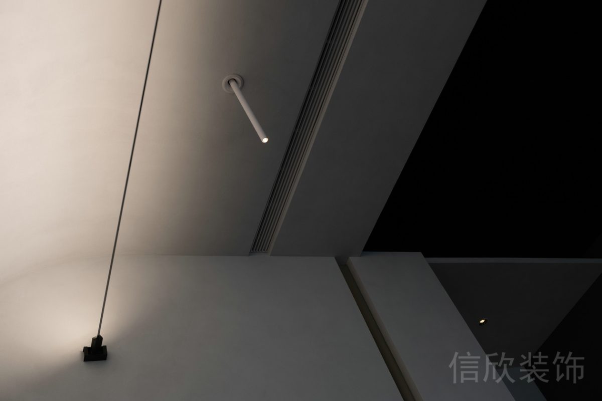 壁掛式暖色調(diào)射燈設(shè)計條形筆形射燈辦公室